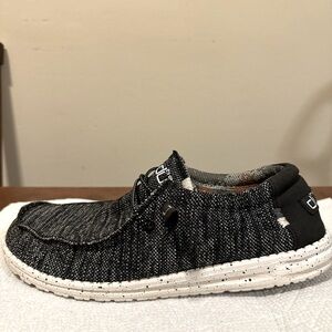 Hey Dude slip on shoe size 11 men’s